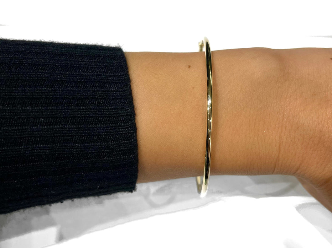 Solid Bangle without opening