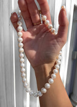 Load image into Gallery viewer, Cultured Freshwater Pearls
